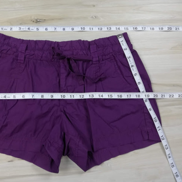 GAP SHORTS - Picture 7 of 8